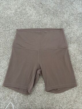 Lululemon Align 6” Shorts in Taupe